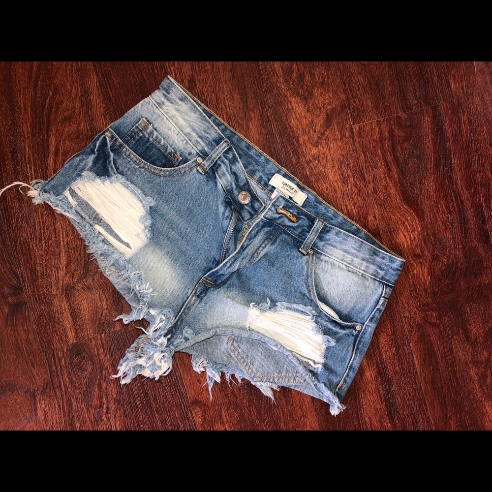 Jean shorts with cute rips!